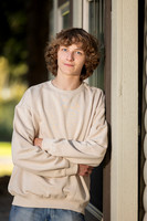 Max H.